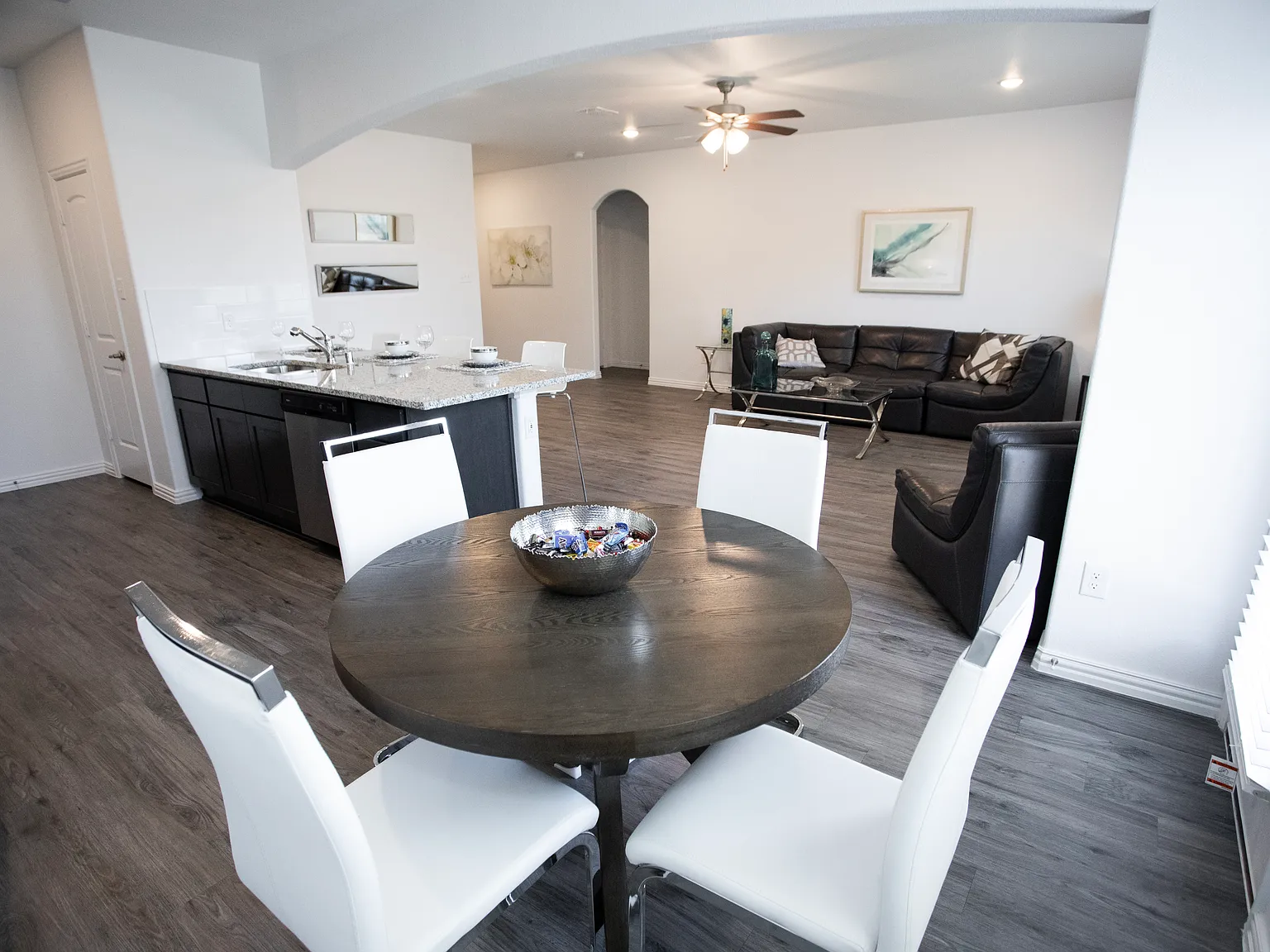 4449 Braddon Dr — Photo 3