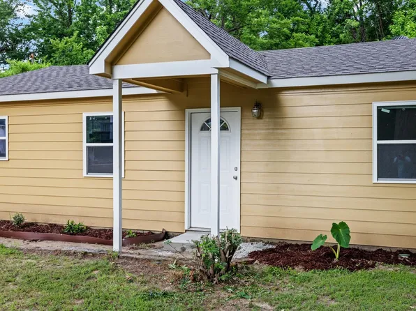 111 Huffman Dr, Brighton, TN 38011