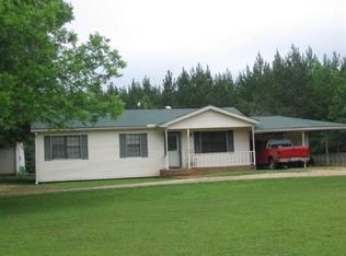 640 Berry Bottom Rd, Michie, TN 38357