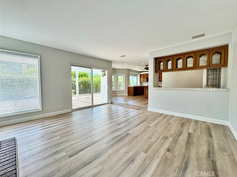 22511 Peartree — Photo 11