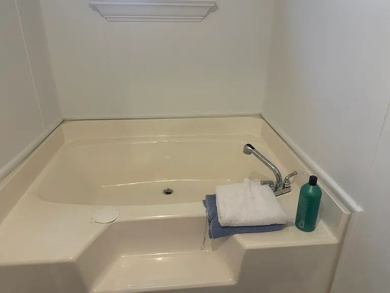 115 Ridgeway Ct — Photo 18