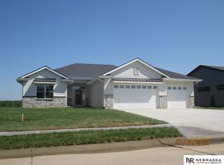 710 10th Ave, Springfield, NE 68059