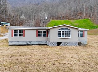 56 Price Petry Dr, Madison, WV 25130
