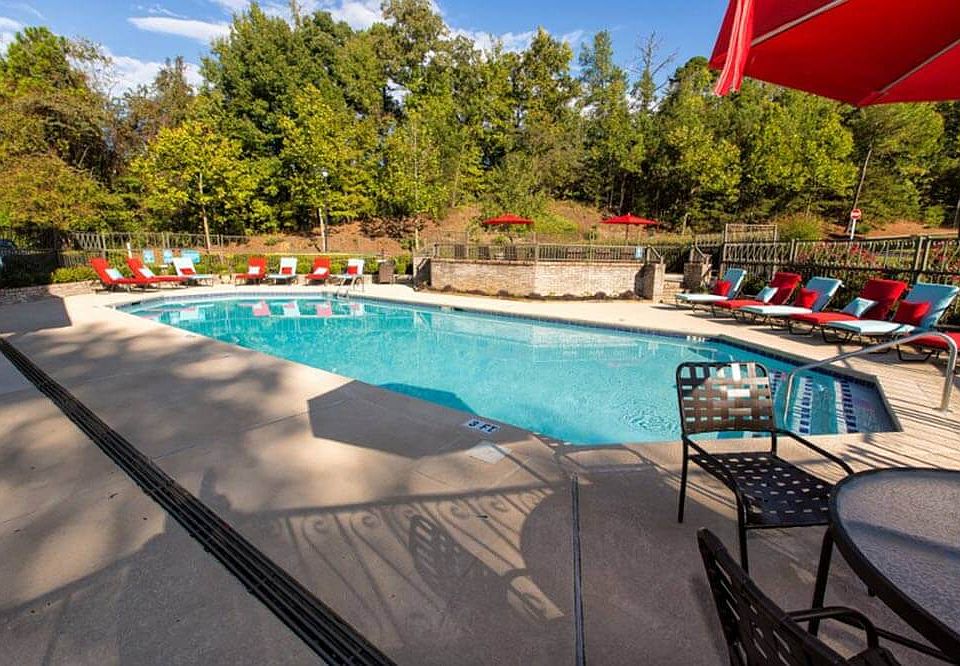 Pool with Sun Deck