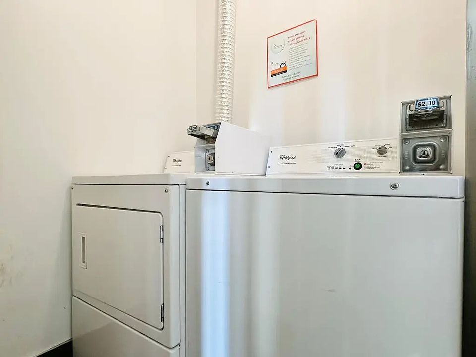 1st image of 155 Tompkins Ave APT 4