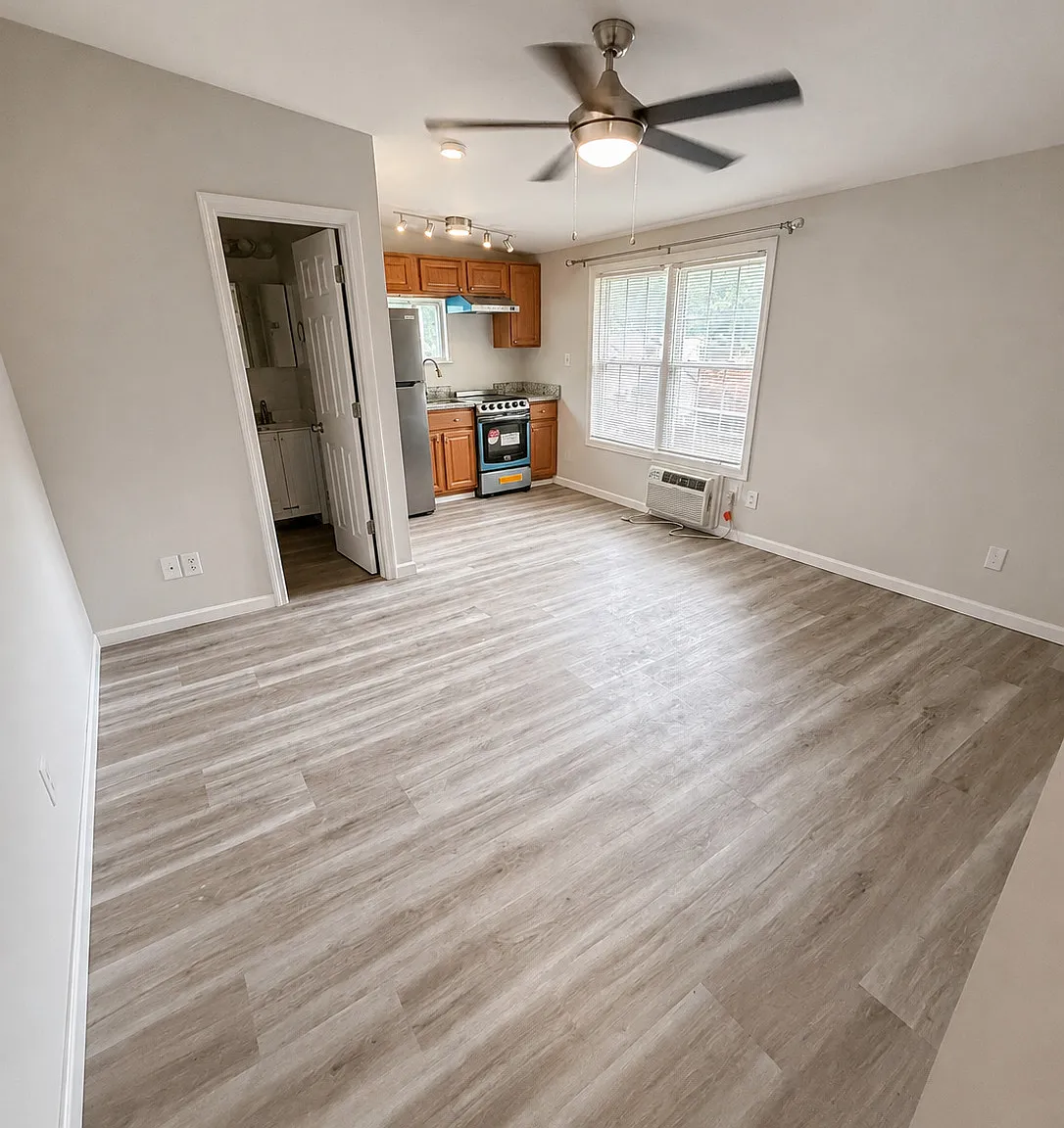 1 bed, 1.0 bath, 8963 sqft, $1,650 — Photo 1