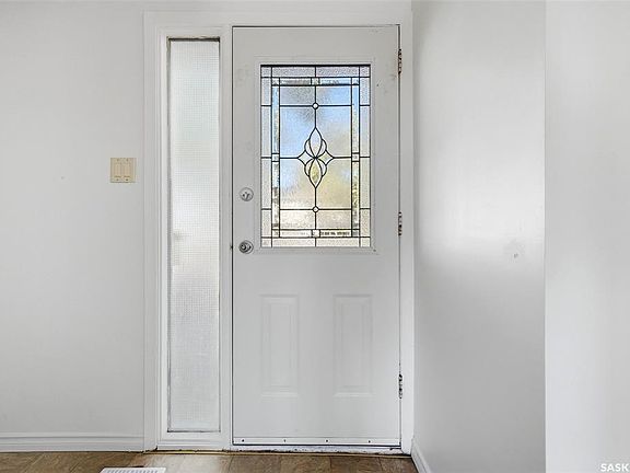 3rd image of 3804 Castle ROAD
