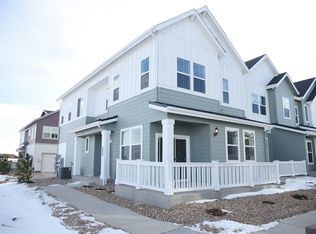 1922 S Haleyville Way, Aurora, CO 80018