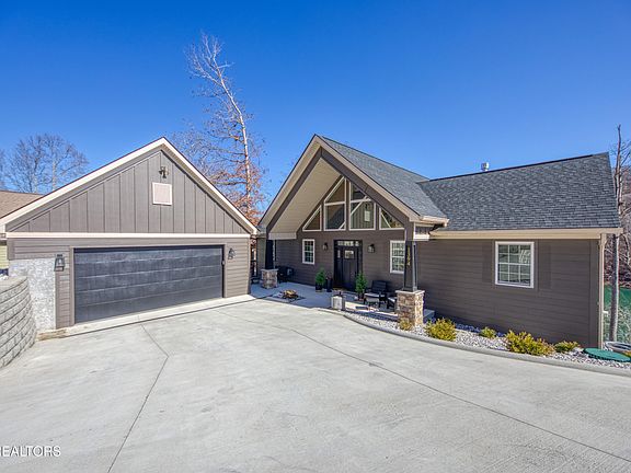 4th image of 1394 Lakeside Dr