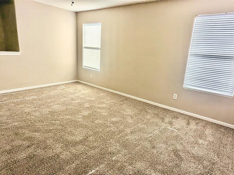 15423 Fir Woods Ln — Photo 12