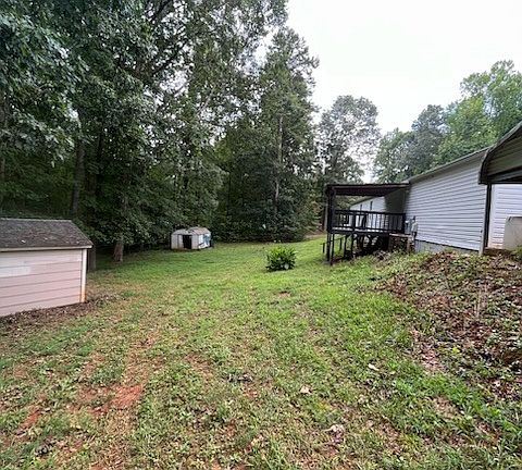 3rd image of 113 Deer Track Ln