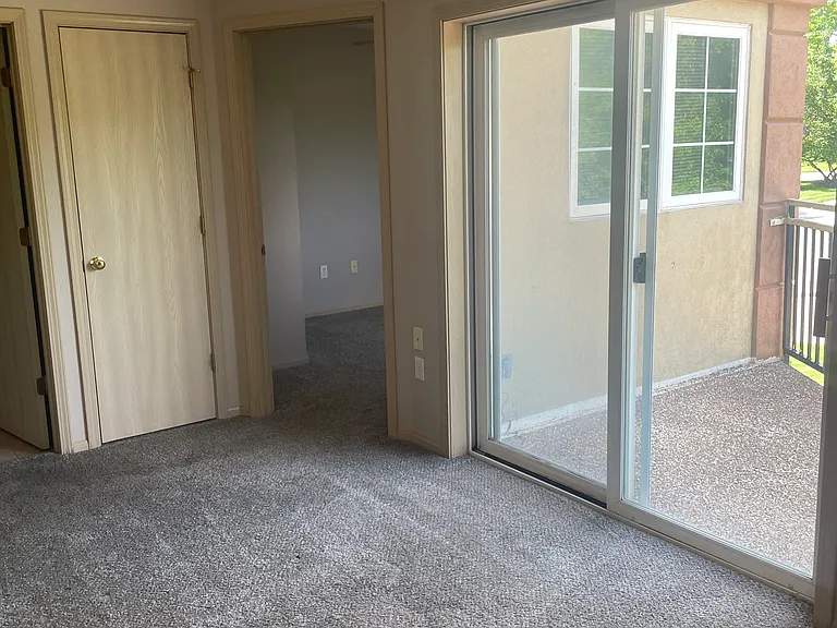 529 SW Market St — Photo 6
