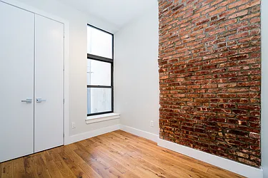 Rented by SCOUTBK.COM