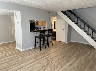 2480 Ravenel Dr, Columbus, OH 43209