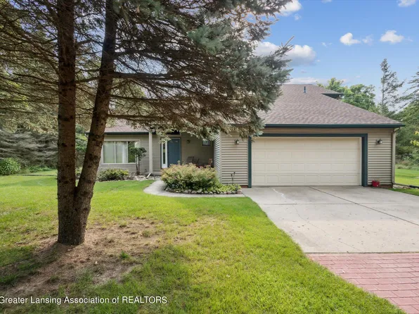 3790 Zimmer Rd, Williamston, MI 48895