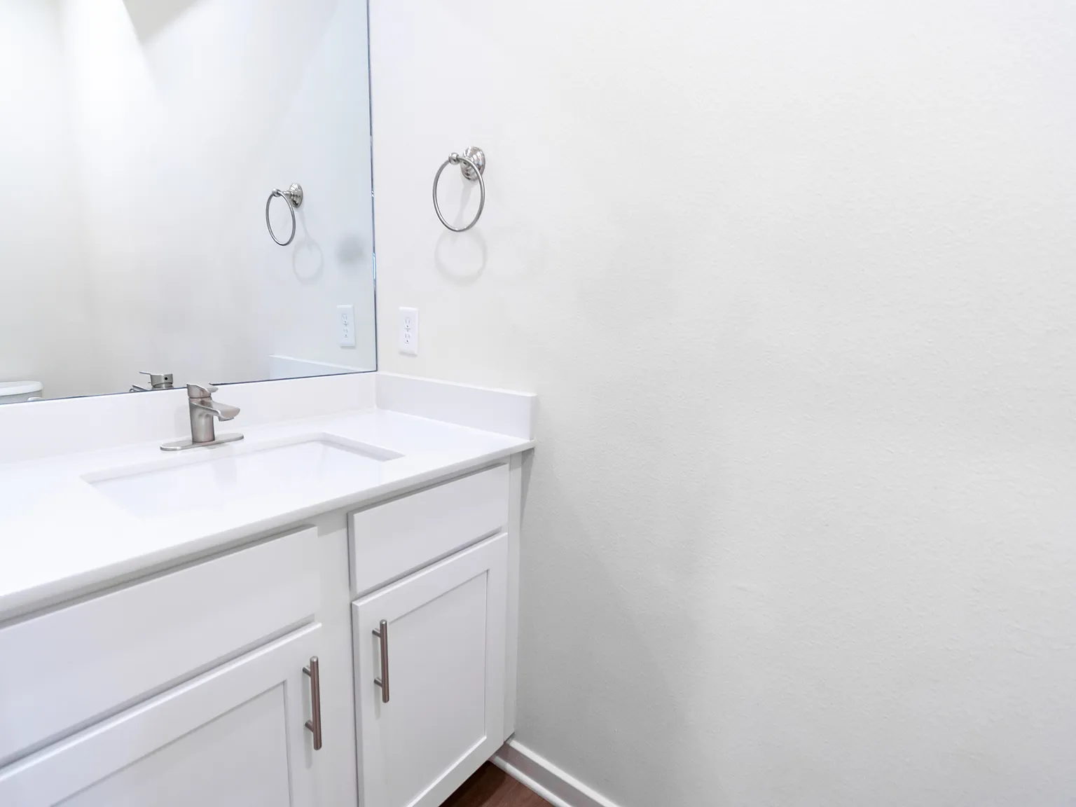 605 North Whitham Avenue - 1 — Photo 4