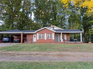 326 Elclay Dr, Seneca, SC 29672