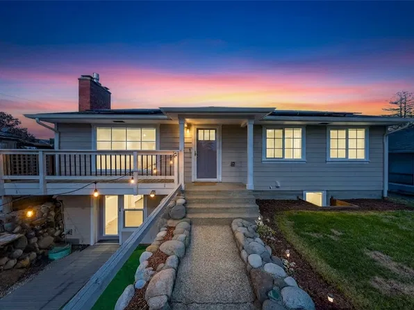 1914 10th Street, Anacortes, WA 98221