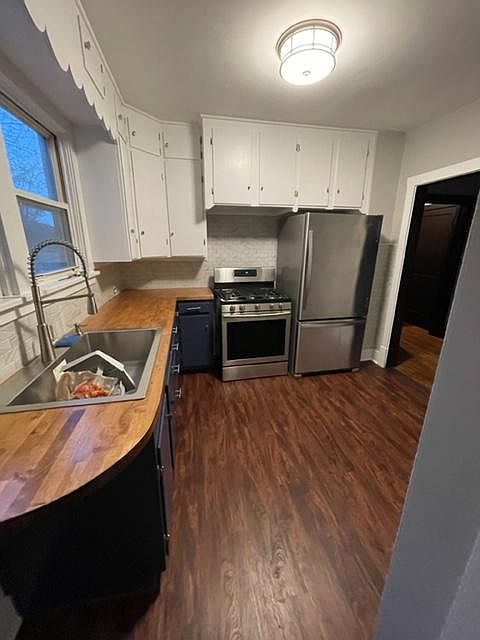 1st image of 804 W Reynolds St
