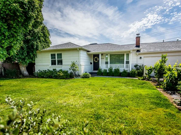 3310 Potter Ln, Sacramento, CA 95821