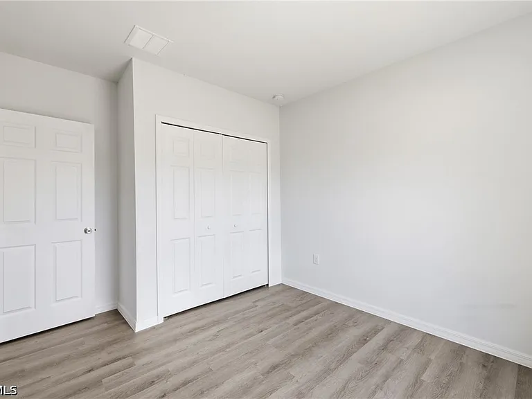 1406 Ford Cir — Photo 17