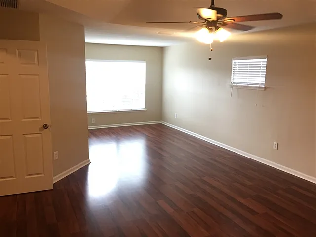 1779 Ferncreek Dr — Photo 7