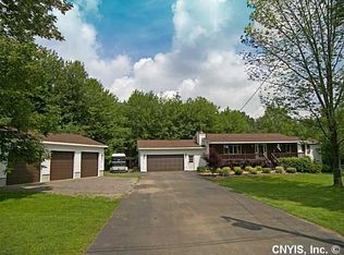 39 Sauter Rd, Central Square, NY 13036