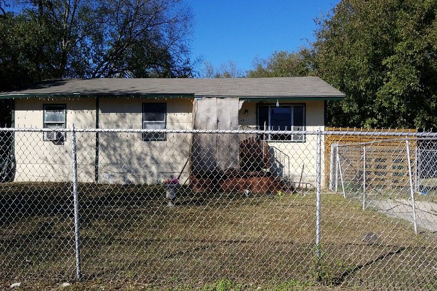1st image of 4931 Pettus