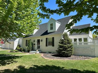 517 S Grant St, Grand Island, NE 68803
