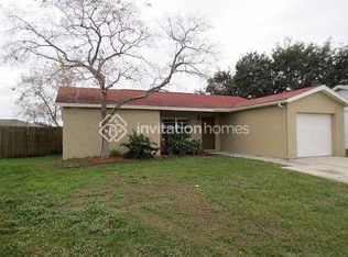 903 Axlewood Cir, Brandon, FL 33511