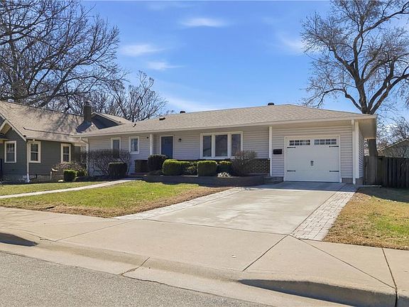 2nd image of 4509 W 51st St