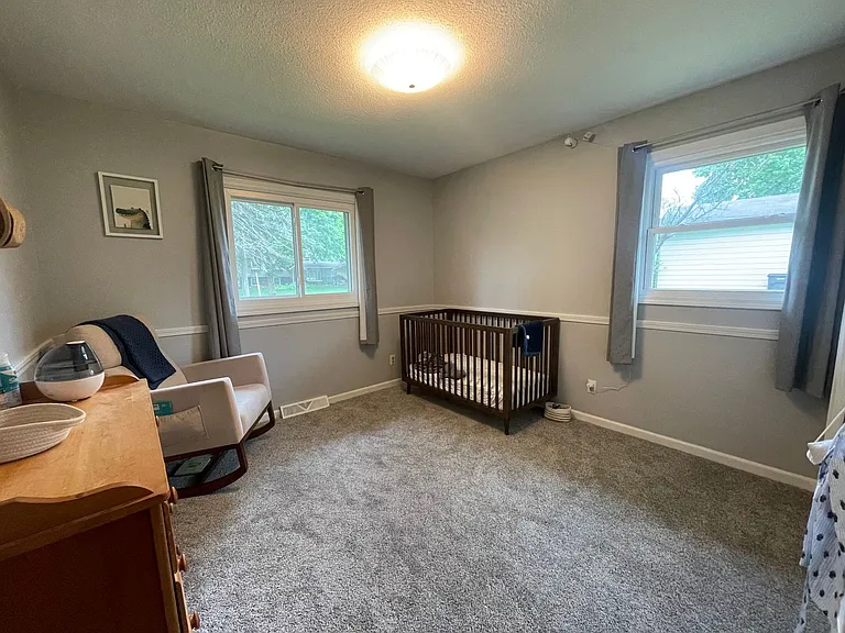7865 Ridgewood Dr — Photo 18