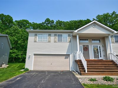 1015 Timber Ridge Ct, Grand Blanc, MI, 48439