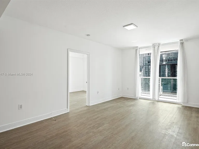 1250 S Miami Ave #1704 — Photo 10