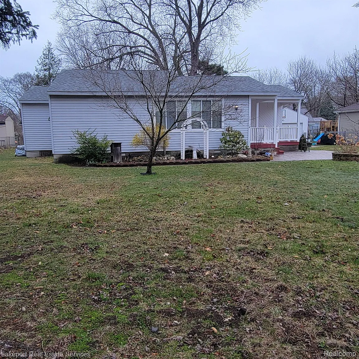 4080 Velma Dr photo 1