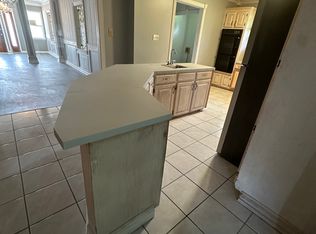 1525 Winterhalter St, Lake Charles, LA 70601