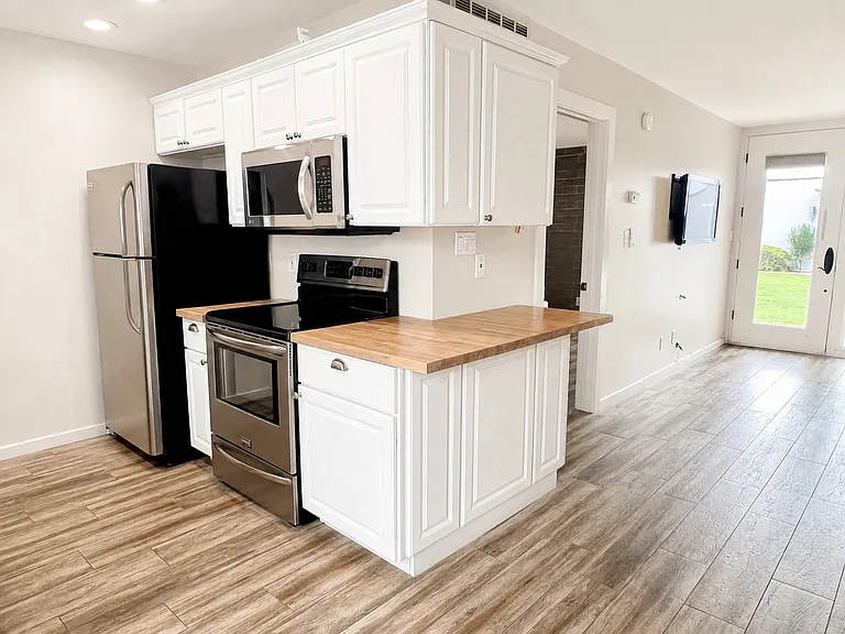4202 N 38th St #2 — Photo 4