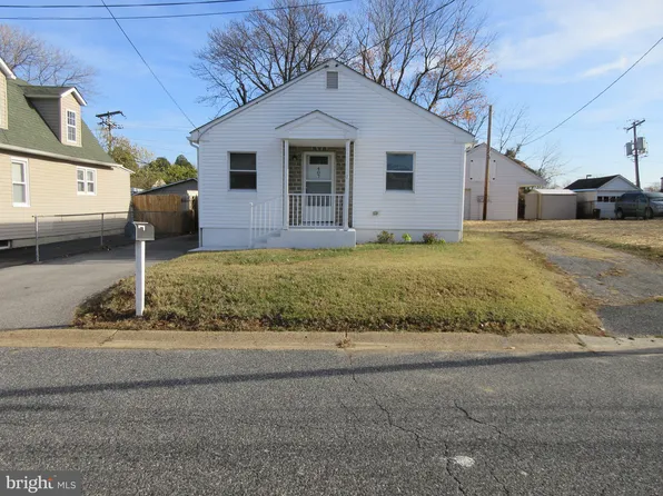 407 E Hazeldell Ave, New Castle, DE 19720