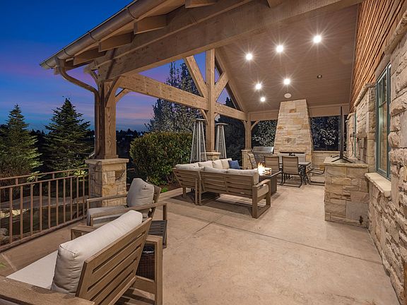 4th image of 16 Snow Forest Ln
