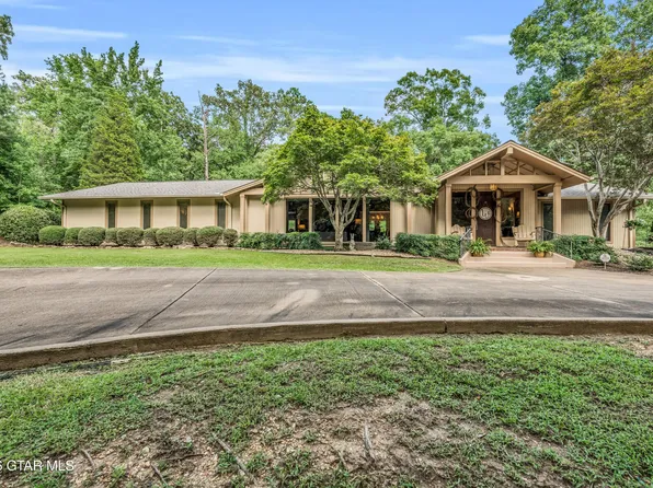 391 Woodland Heights Dr, Columbus, MS 39705