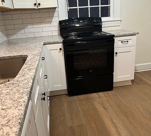 2nd image of 183 Idlewild Dr