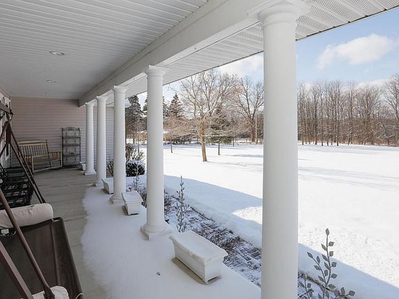 8940 N 43rd St-303