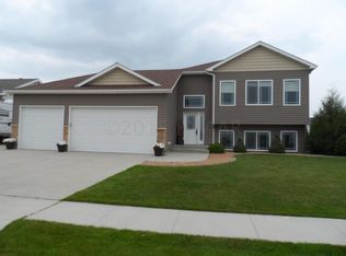 1030 44th Ave W, West Fargo, ND 58078