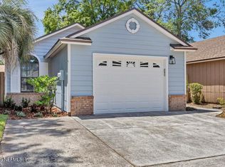 3830 Millpoint Dr, Jacksonville, FL 32257
