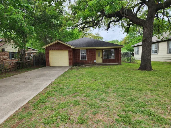 3025 Pueblo Trl, Lake Worth, TX 76135