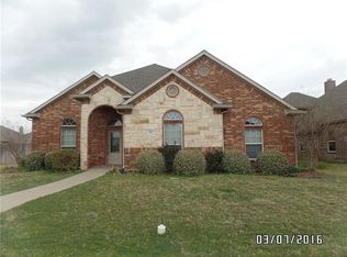 106 Timbershade Dr, Red Oak, TX 75154