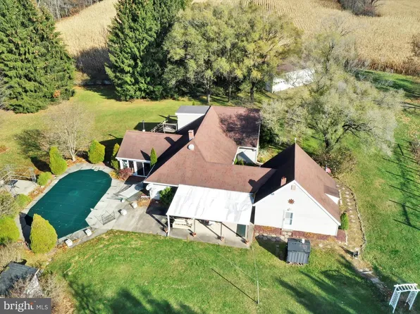 149 Lumpy Ln, Ringtown, PA 17967