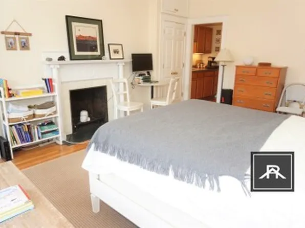 903 Beacon St #6A, Boston, MA 02215