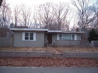81 Hillside Dr W, Sag Harbor, NY 11963