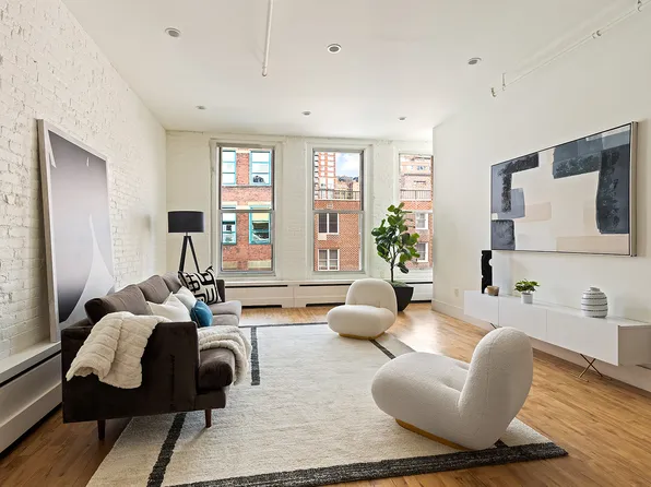 30 West 13th Street image 1 of 11